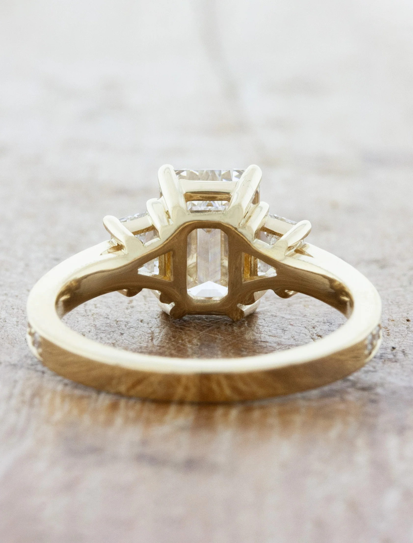 Angela - Emerald - Image 3